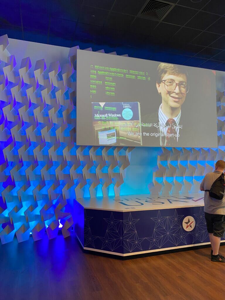I think by just looking at this image of Bill Gates I got a dose of 5G